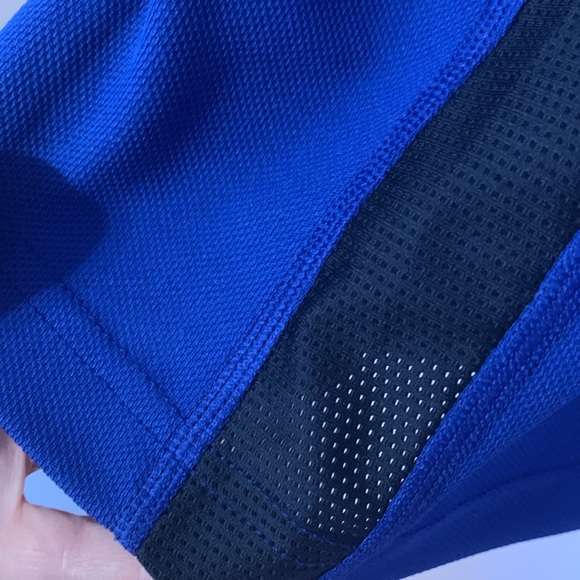 3/10$ Brooks running top - Picture 5 of 9